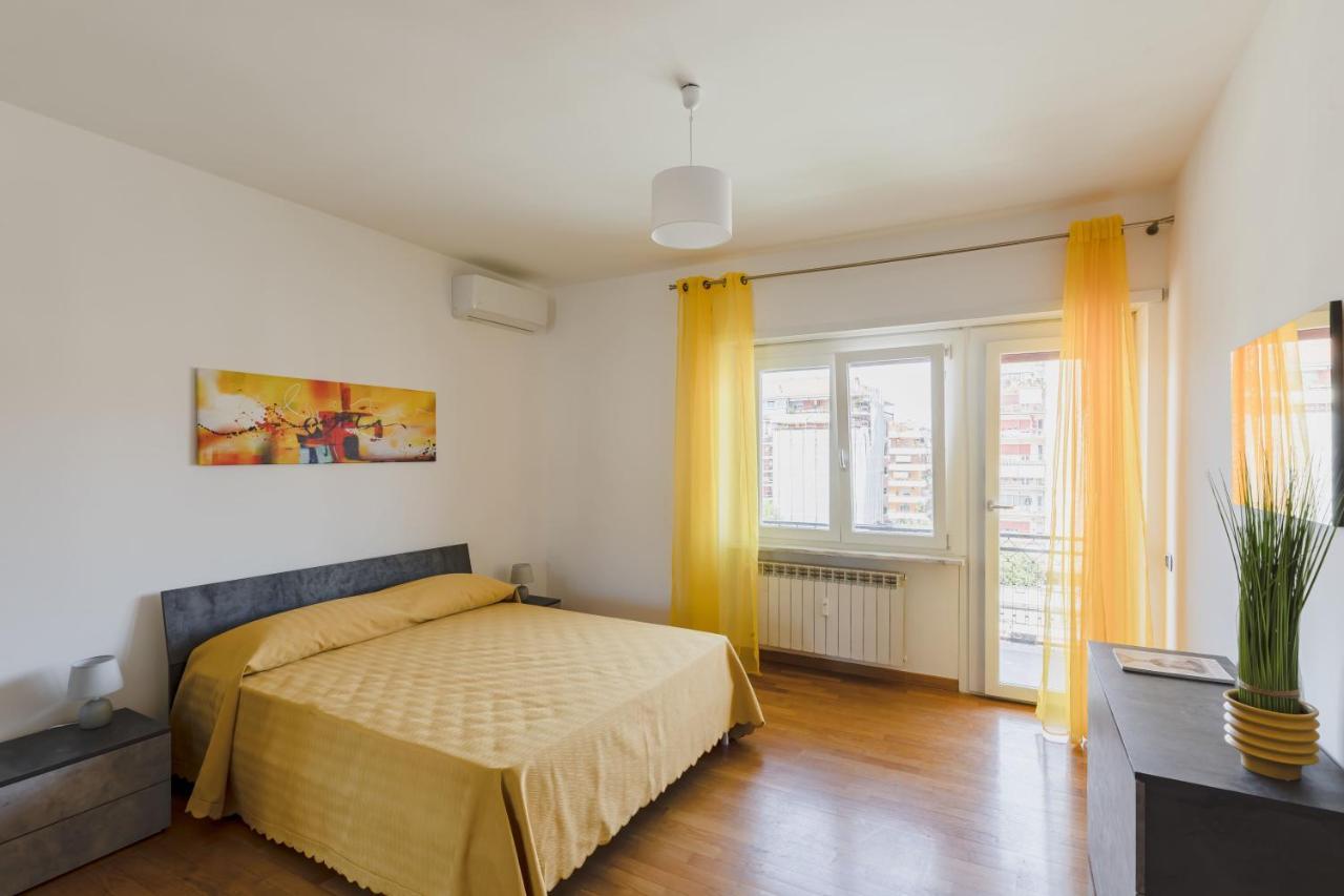 Appartement Cinecitta Incantevole E Moderno 2+2+1 Ac Wifi Rome