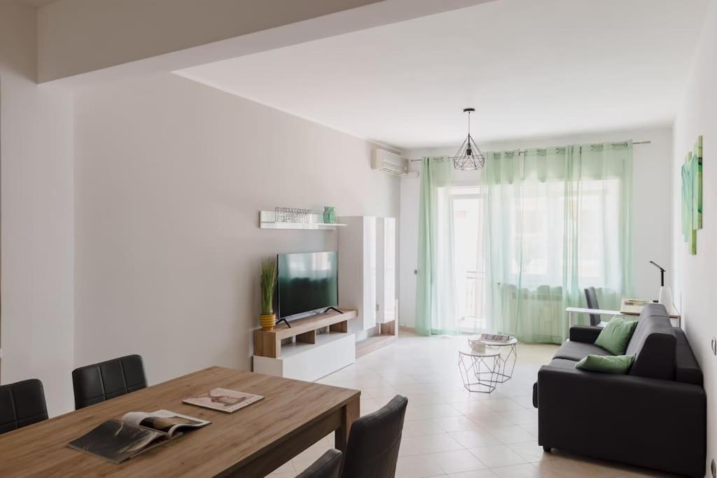Appartement Cinecitta Incantevole E Moderno 2+2+1 Ac Wifi *