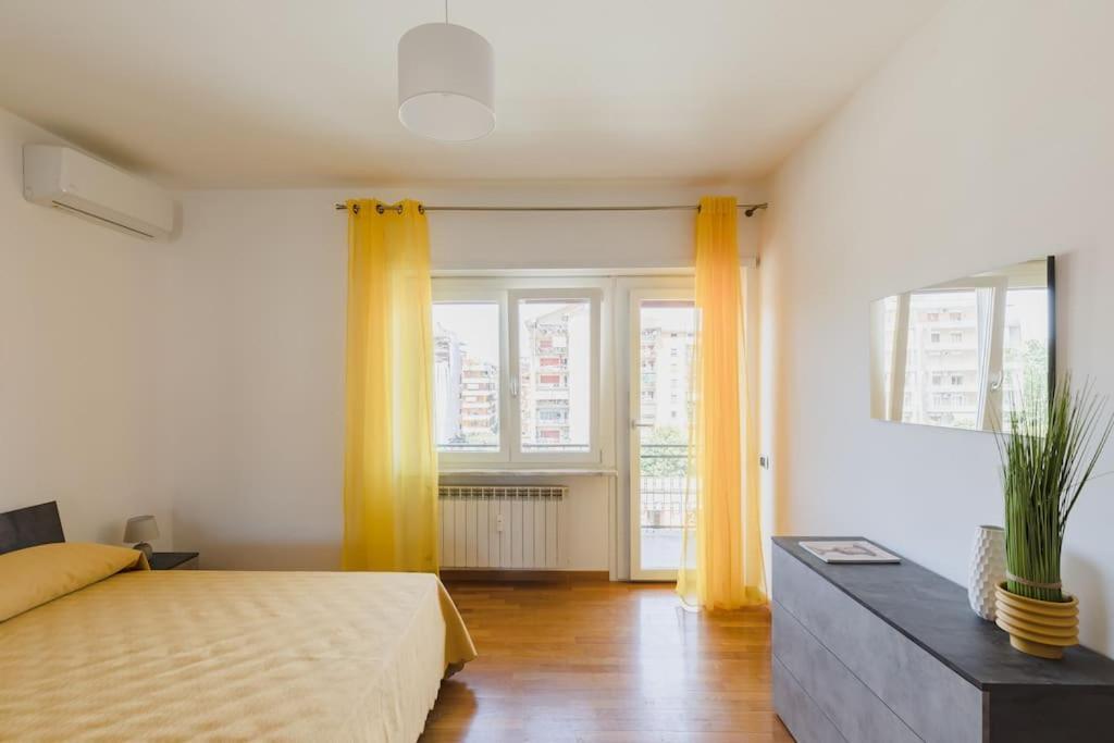 Appartement Cinecitta Incantevole E Moderno 2+2+1 Ac Wifi